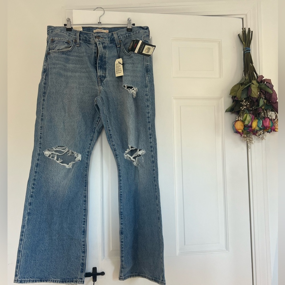 Levi’s women’s NWT Baggy Boot Jean